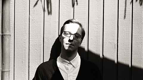 Martin Stauning essay: “I kiss catastrophes”