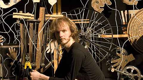 Lars Kynde performs in Japan!